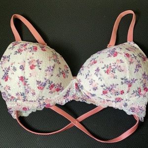 PINK Victoria’s Secret Date Wireless Push-up Bra